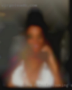 I'm a hotwife looking swingers with a cuckold husband in Missouri.